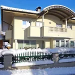 2-Familien-Haus-Wurm * Fügen
